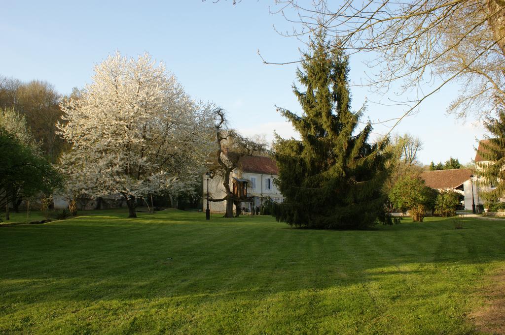 Le Moulin De Pommeuse Bed & Breakfast Luaran gambar